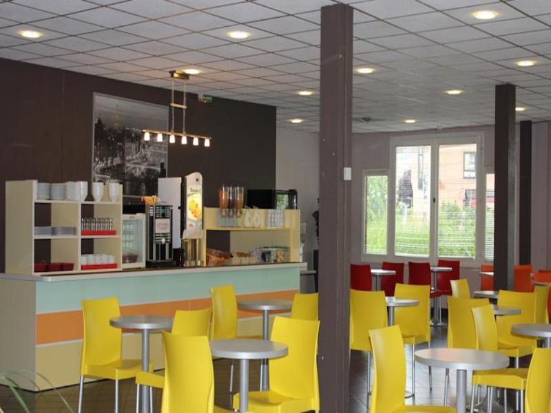 Hotelf1 Cergy Εξωτερικό φωτογραφία